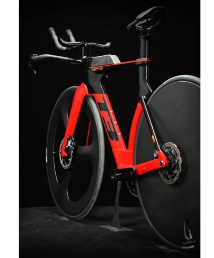 Bike T3 noir rouge utilisé sur parcours Ironman