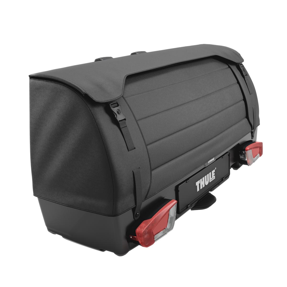 Coffre de transport Thule Onto2 300L pour voyages et loisirs Vue trois quarts du coffre arrière Thule Onto2