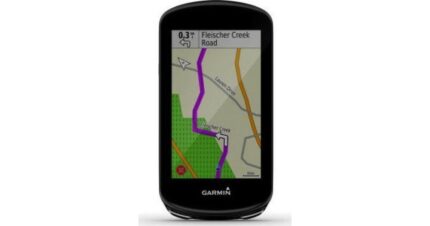 Garmin Edge 1030 Plus vu de face avec écran cartographique actif