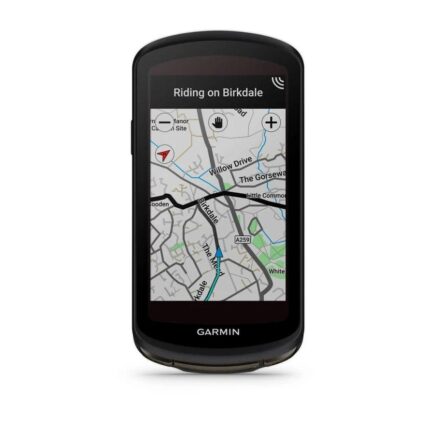 Garmin Edge 1040 installé sur le cintre d’un vélo route