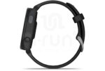 Vue rapprochée de l’écran AMOLED lumineux Garmin Forerunner 165