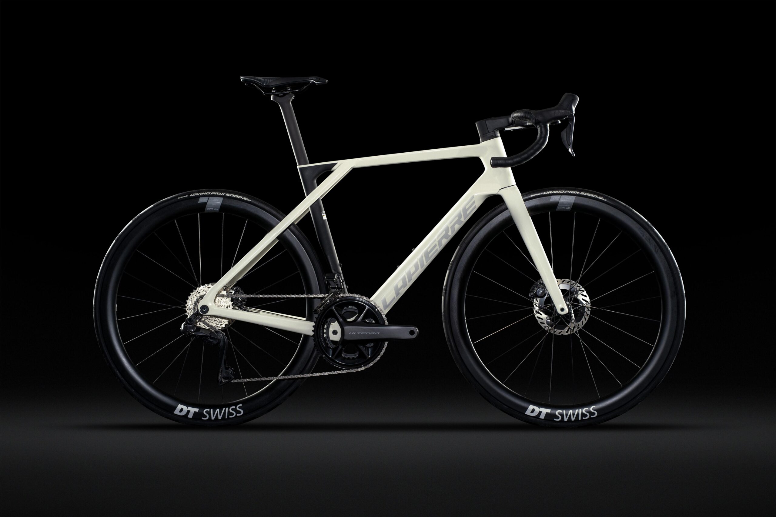 Lapierre Xelius DRS 8.0 carbone léger et aérodynamique Lapierre Xelius DRS 8.0 chrome vue latérale complète