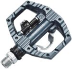 Vue rapprochée des pédales hybrides Shimano PD-EH500