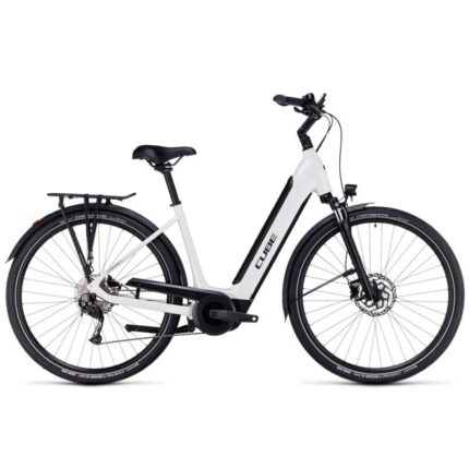 Vélo électrique urbain CUBE Supreme Sport Hybrid ONE 500 avec moteur Bosch