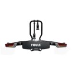 Thule EasyFold XT 2 installé sur attelage avec deux vélos