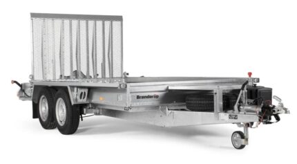 Plateau porte-engin Brenderup avec système de chargement sécurisé