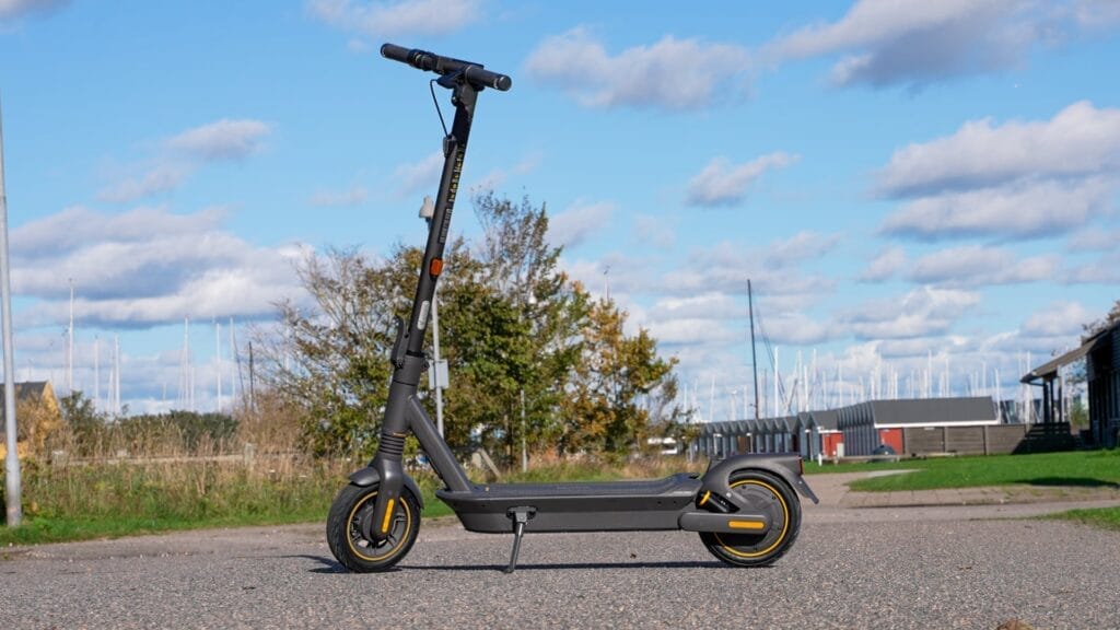 Trottinette électrique Segway MAX G2 E haute performance Double suspension avant arrière du Segway MAX G2 E